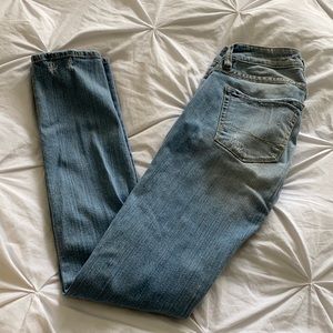 Bullhead ripped jeans